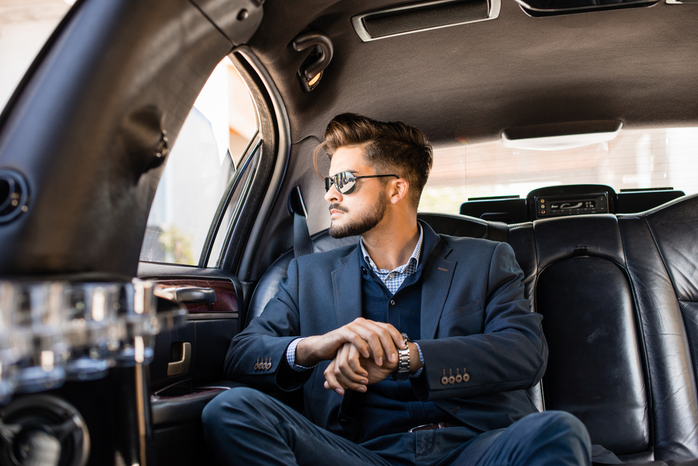 5 Tips to Book Corporate Limo Service